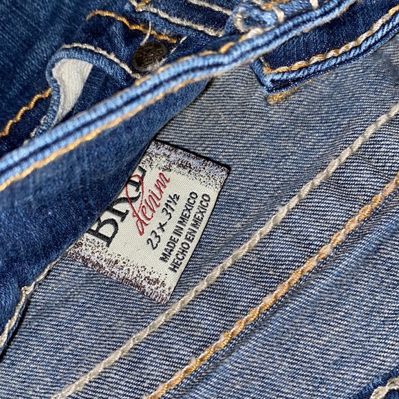 SOLD! - Picture 5 of 8